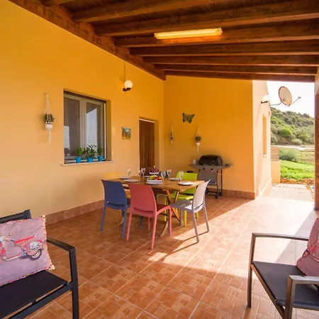 Holiday home Beautiful In With Kitchen *